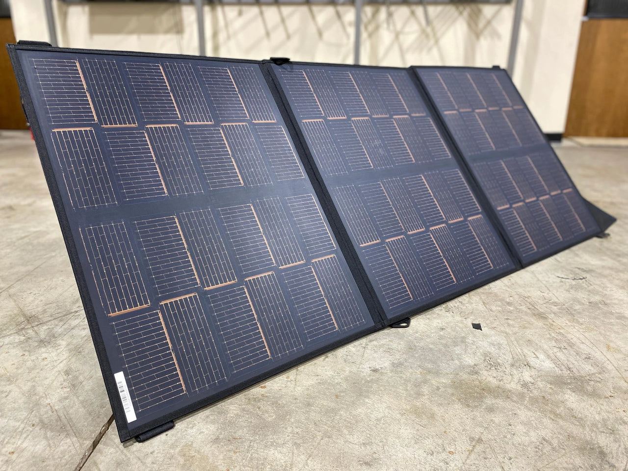 SOLARHAWK Rover 200W Portable Solar Panel - BXD200